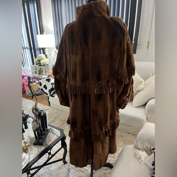 Zuki fringed sheared beaver coat - Picture 3 of 6